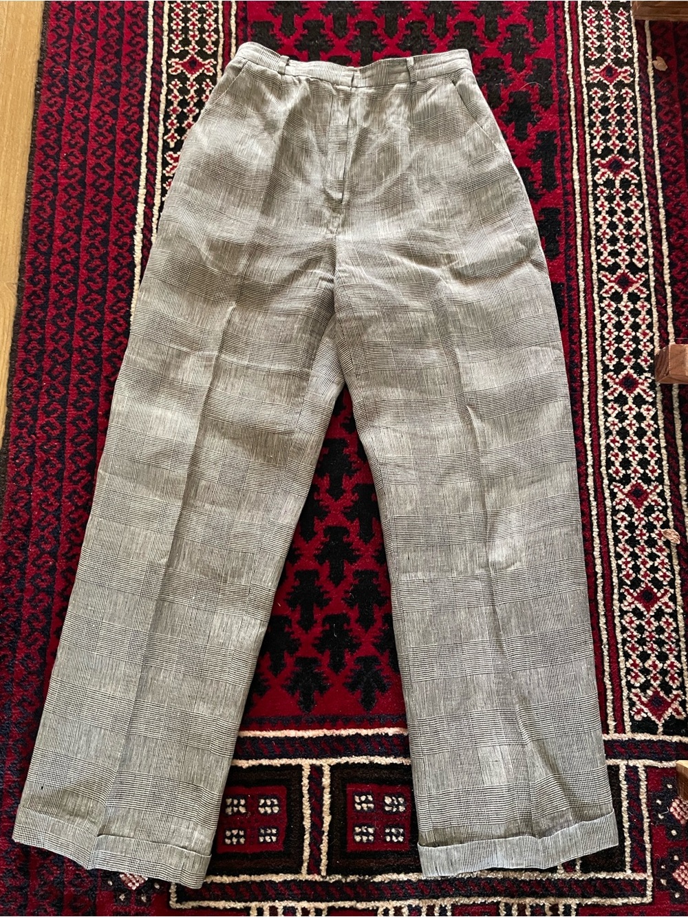 Vintage Jones 100% linen wide leg trousers, high waisted. Size 4, Made in USA